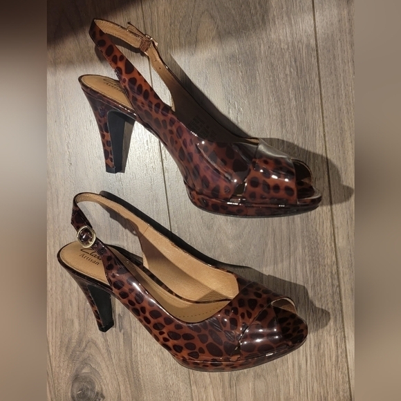 - CLARKS Artisan Wessex Bria Leopard Patent Slingback Heels - Picture 9 of 15
